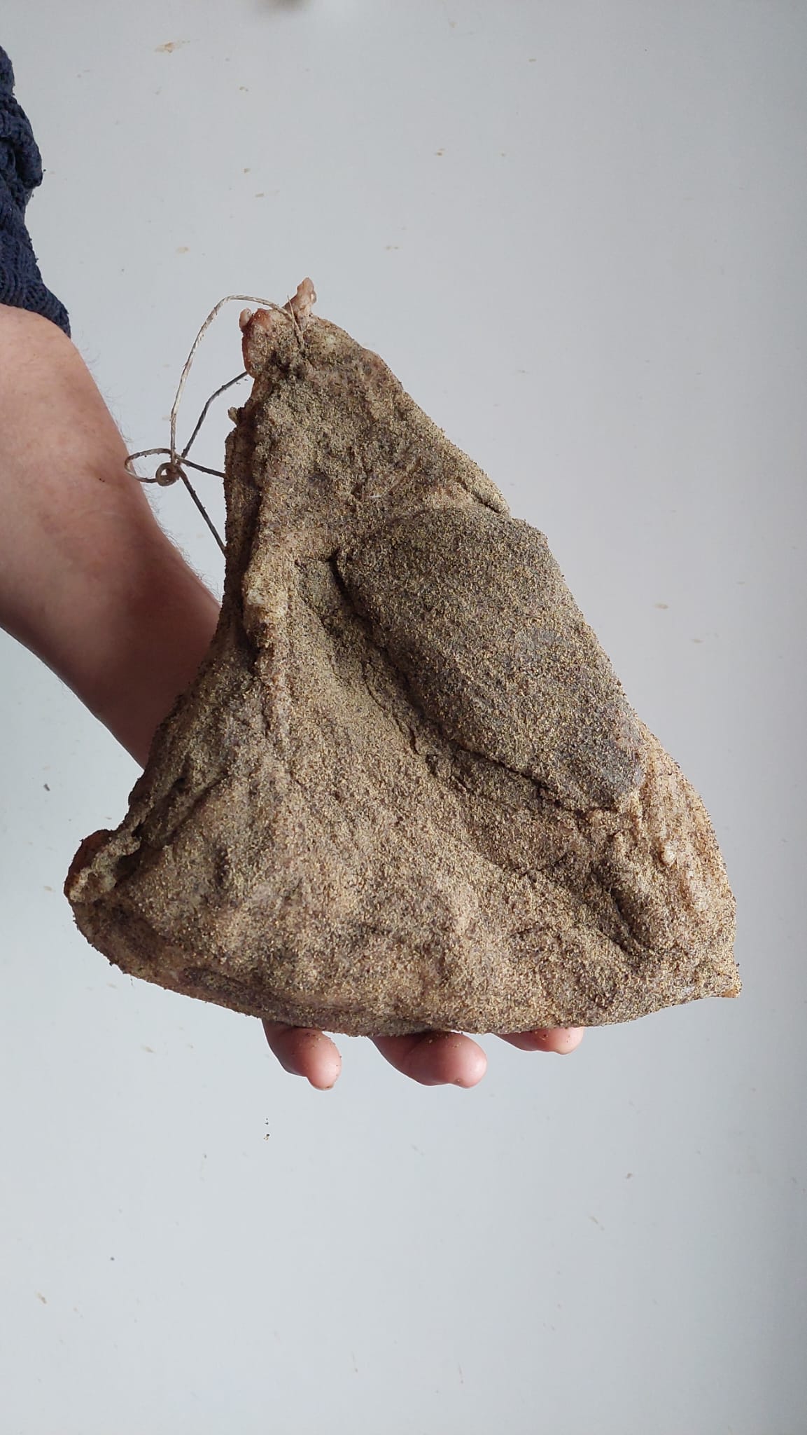 Vendita online salumi maremma: guanciale di suino brado stagionata artigianale